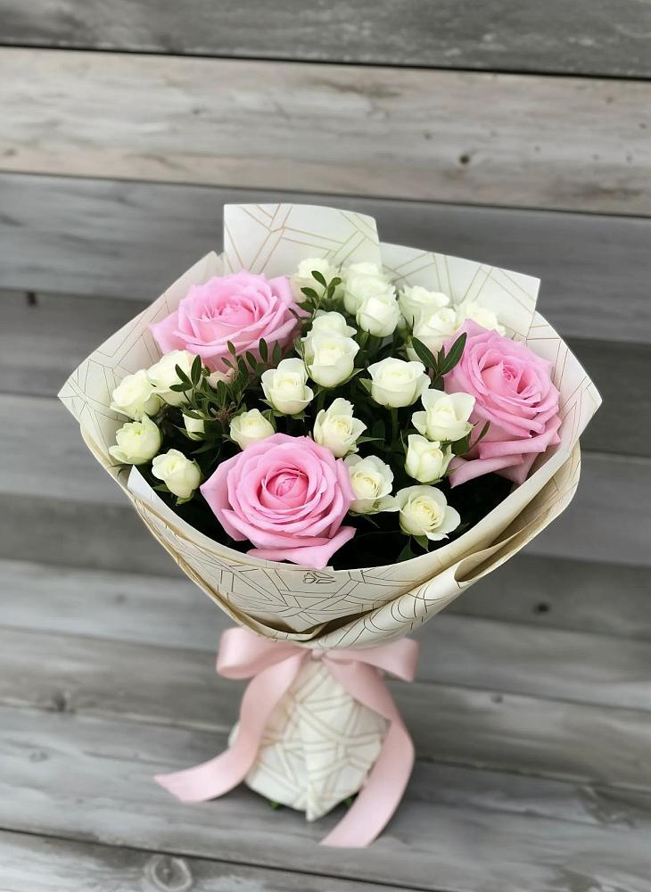 Букет цветов из: Розы в Олонце