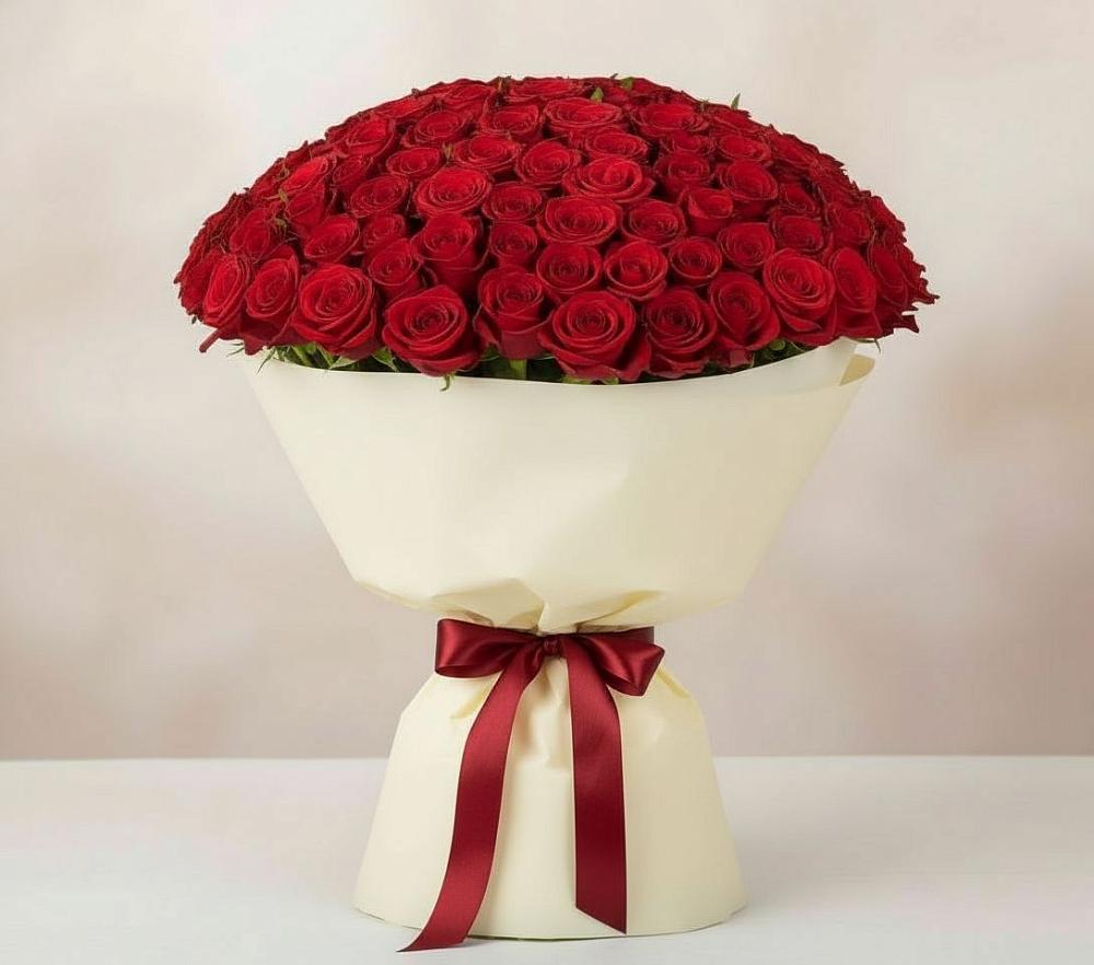 Букет 101 Красная роза Милано в Олонце
