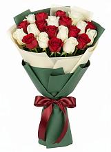 Букет Микс из красных и белых роз #REPLACE_PRED# Олонце