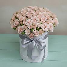 Цветочная композиция из Розы в шляпной коробке в Олонце