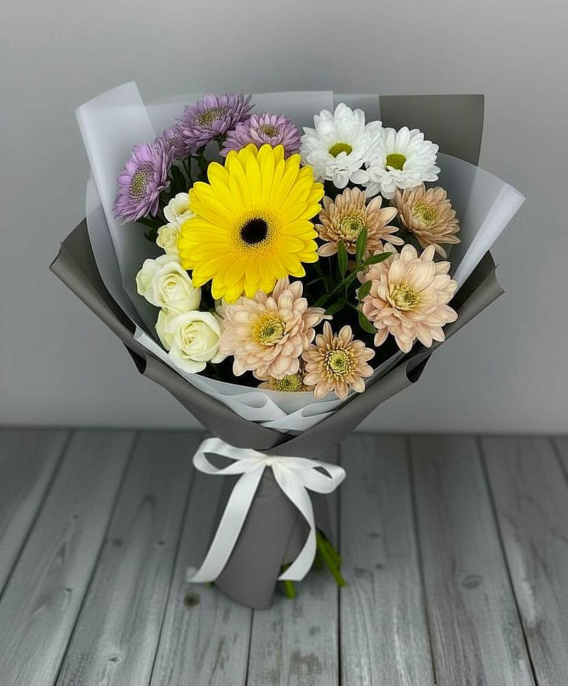 Букет цветов из: Розы, Герберы и Хризантемы в Олонце