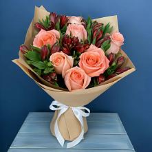 Букет цветов из:  Розы и Альстромерии в Олонце