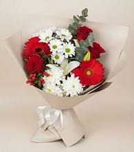 Букет цветов из:  Розы, Хризантемы, Герберы и Лилии в Олонце
