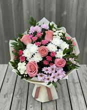 Букет цветов из:  Альстромерии, Гвоздики, Розы и Хризантемы в Олонце