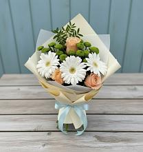 Букет цветов из:  Герберы, Розы и Хризантемы в Олонце