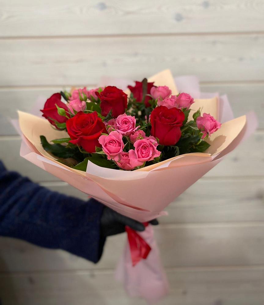 Букет цветов из: Розы в Олонце