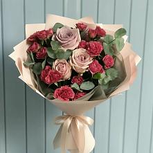 Букет цветов из:  Гвоздики и Розы в Олонце