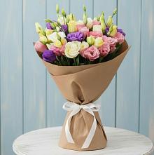Букет цветов из:  Лизиантусы в Олонце